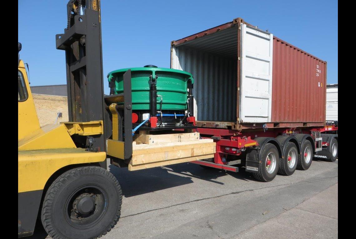 Slide 1 - Freight 06